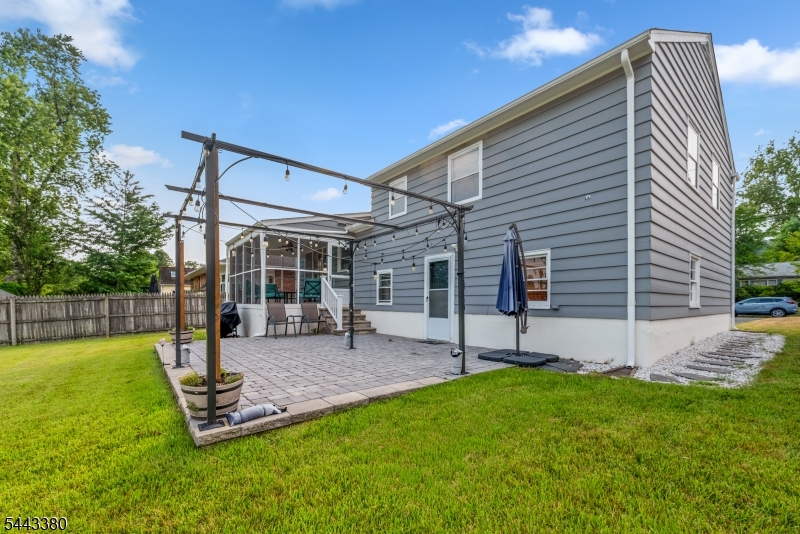 main property photo 19