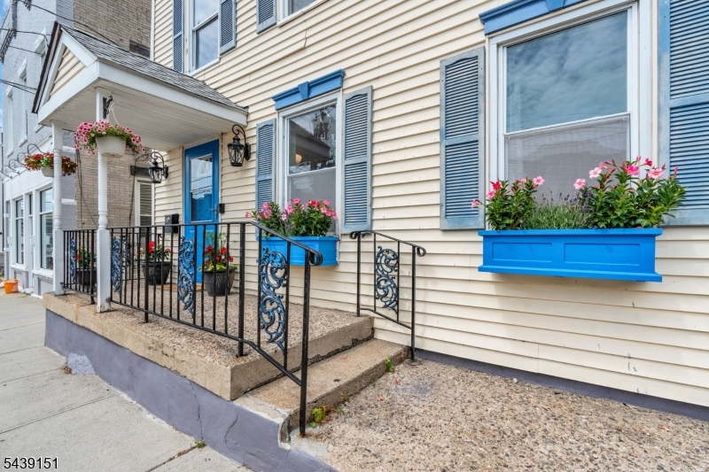 main property photo 39