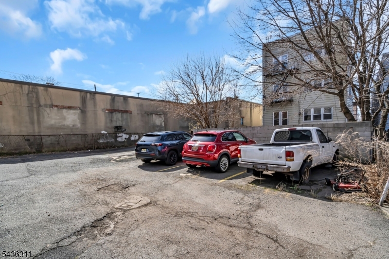main property photo 27
