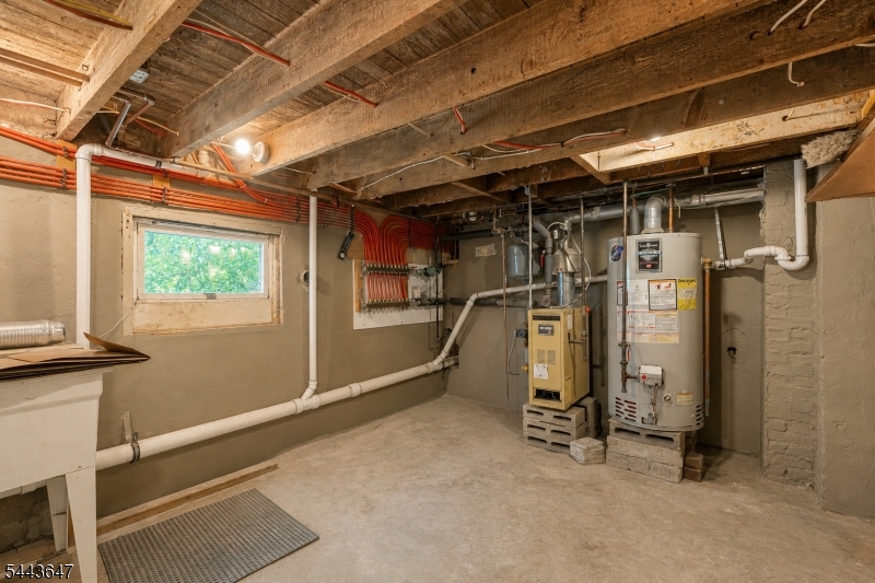 main property photo 25