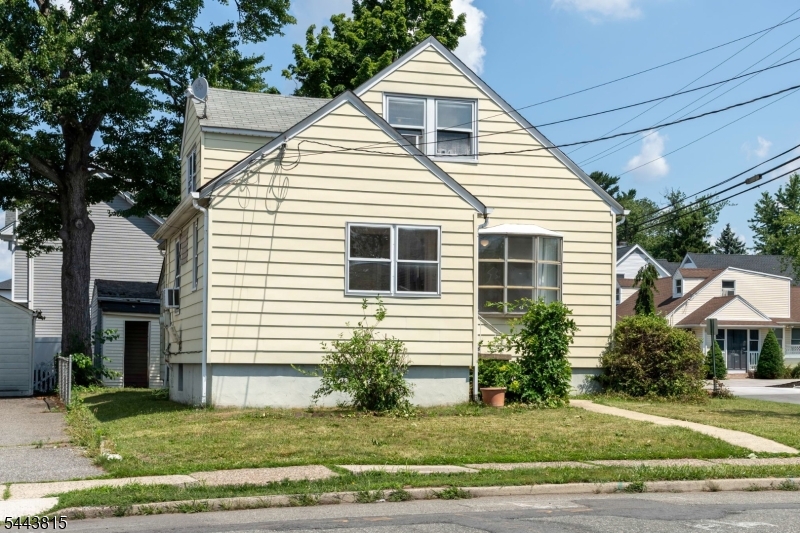 main property photo 22
