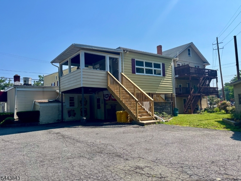main property photo 14