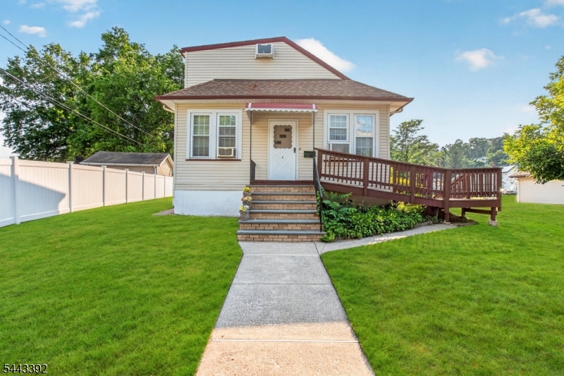main property photo 12