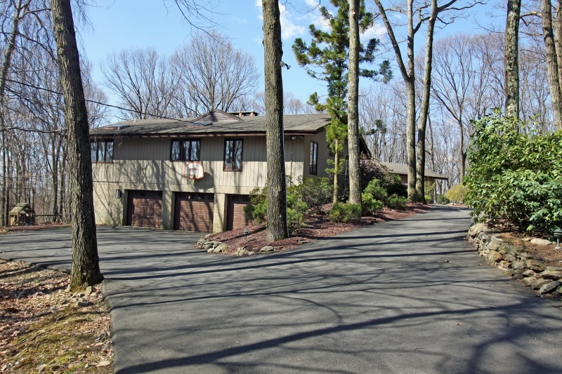 main property photo 8