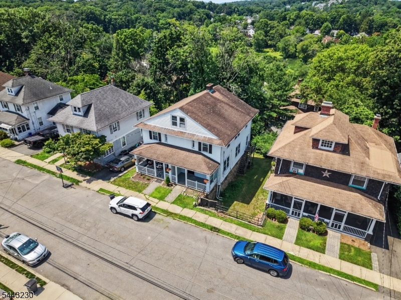main property photo 17