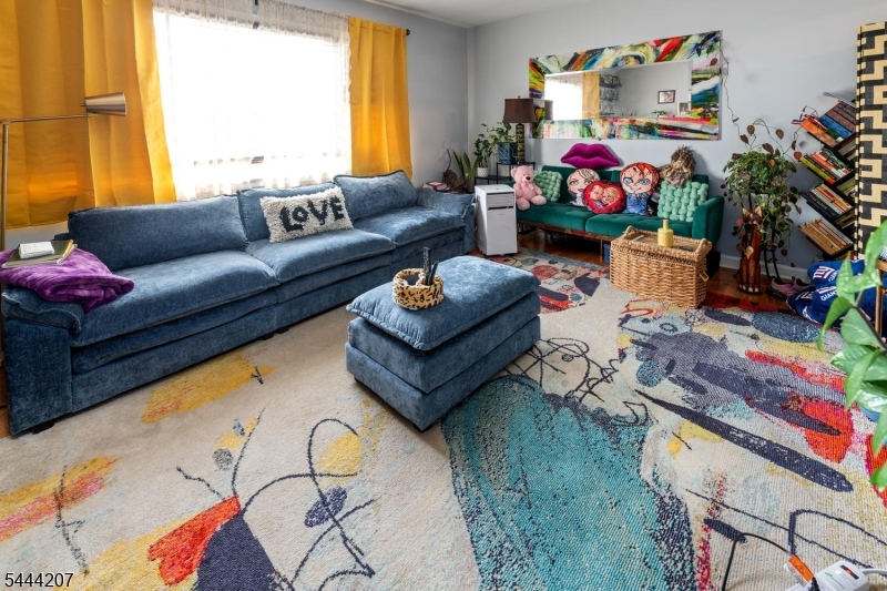 main property photo 20