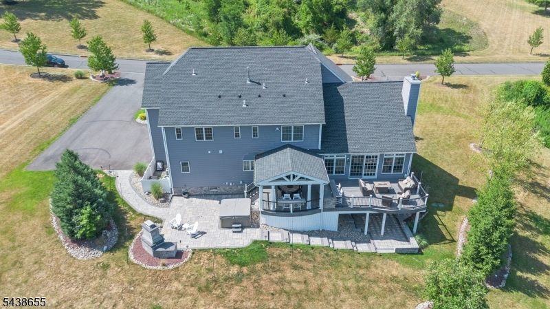 main property photo 44