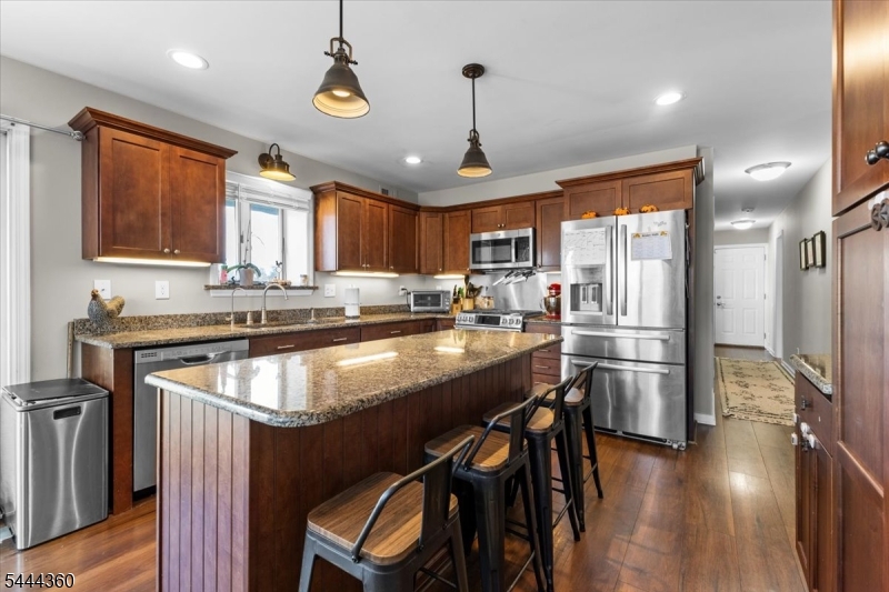 main property photo 12