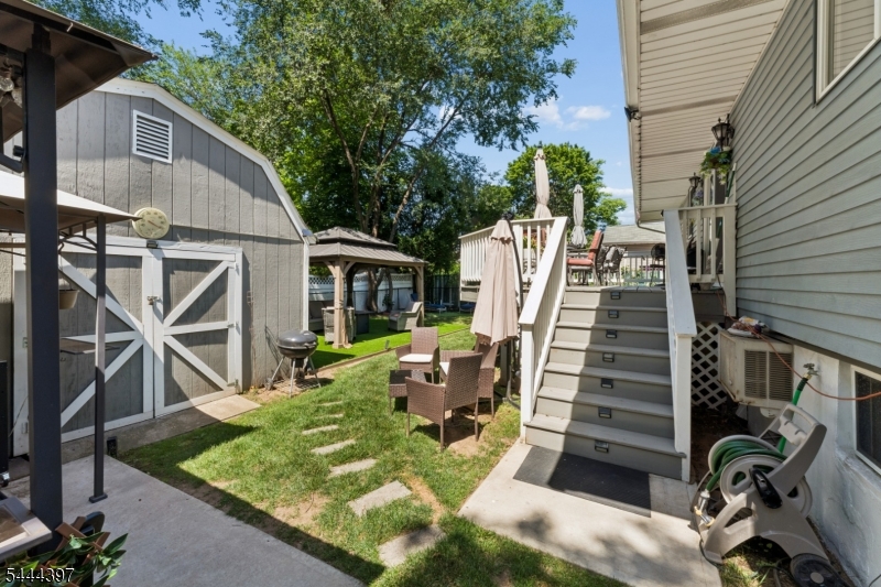 main property photo 27
