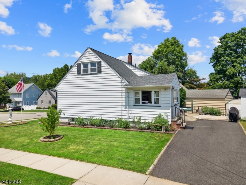 main property photo 21