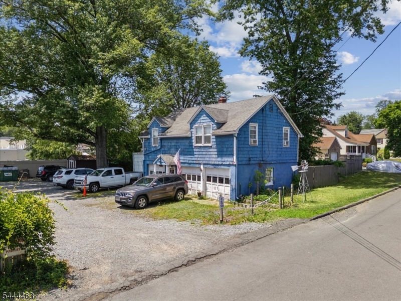 main property photo 4