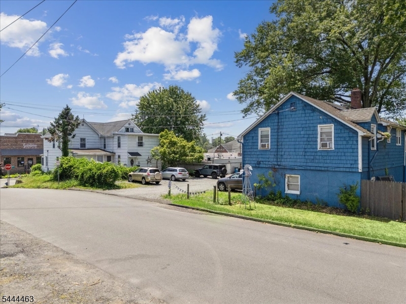main property photo 5