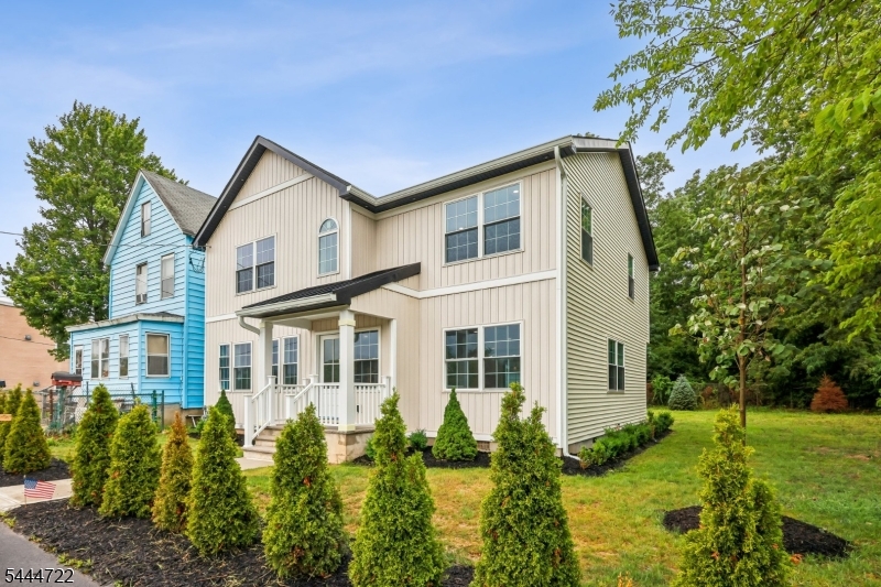 main property photo 15
