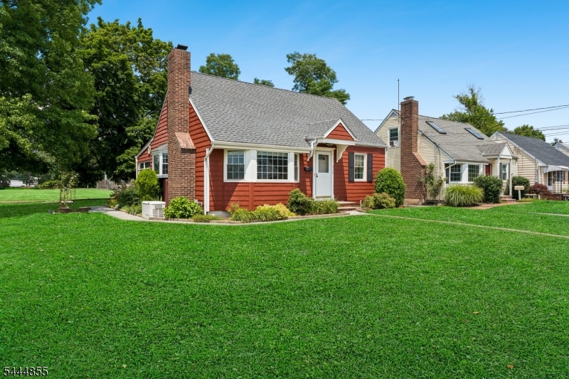 main property photo 22