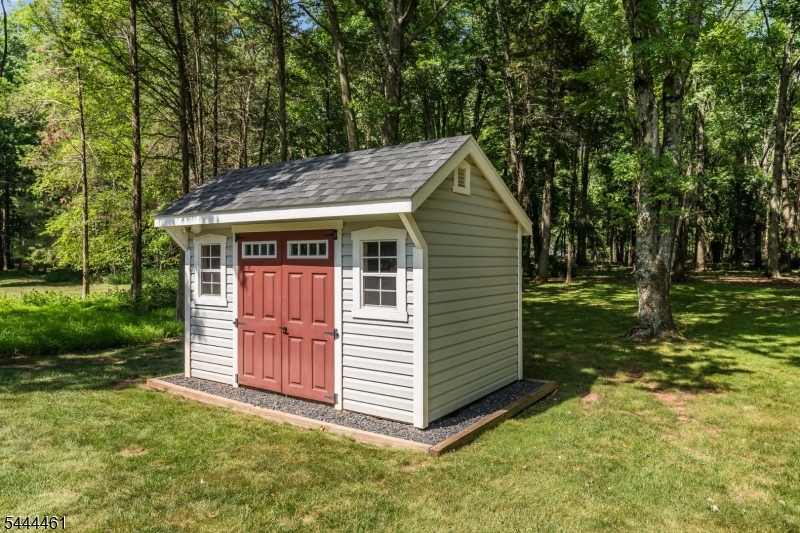 main property photo 41