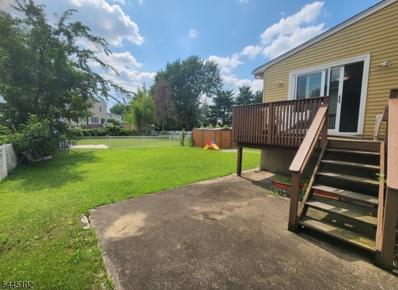 main property photo 19