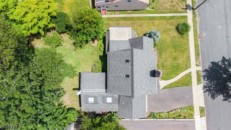 main property photo 45