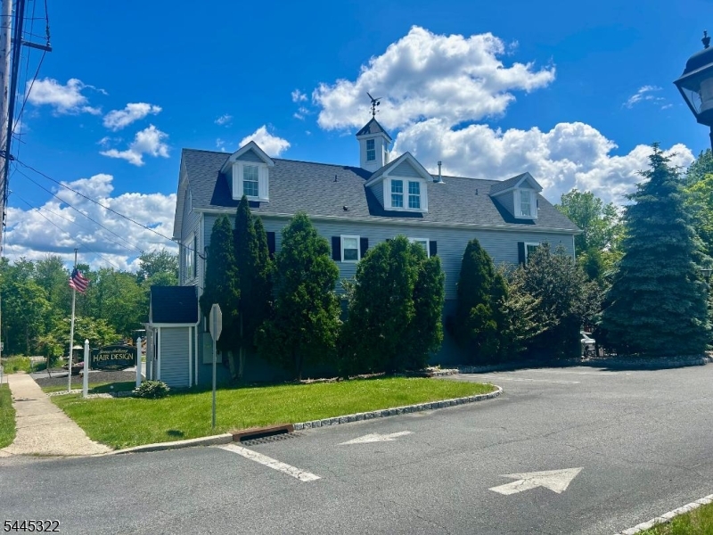 main property photo 14