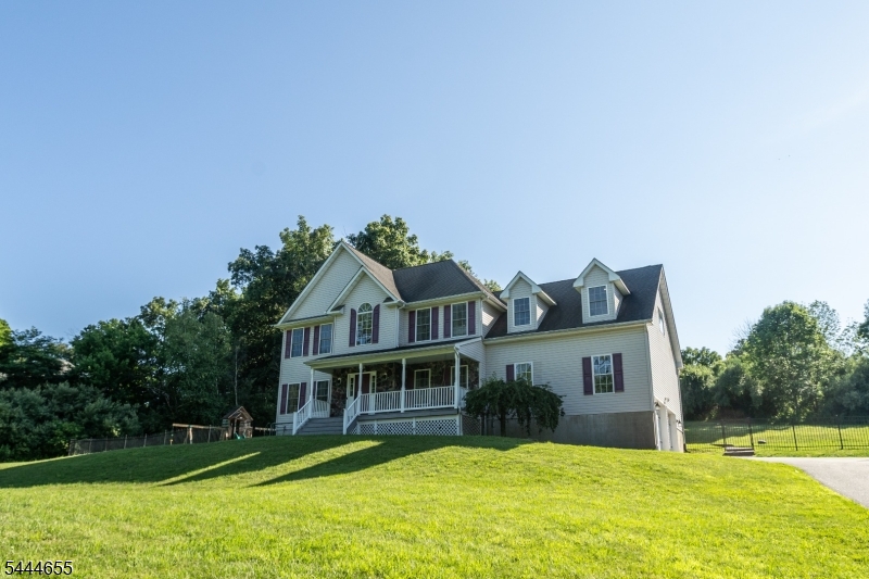 main property photo 43