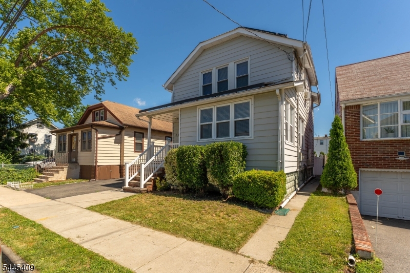 main property photo 27