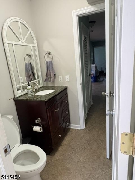 main property photo 11