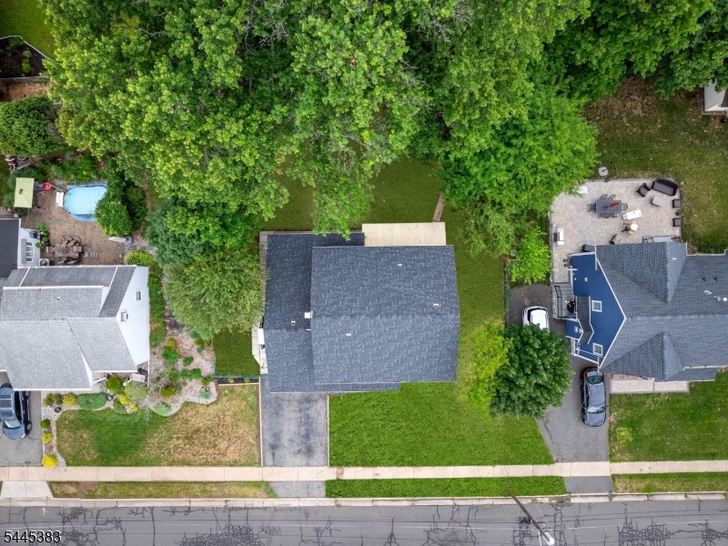 main property photo 44