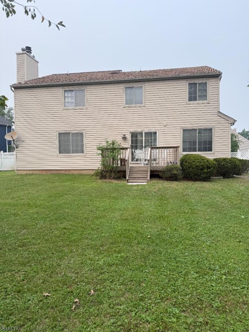 main property photo 18