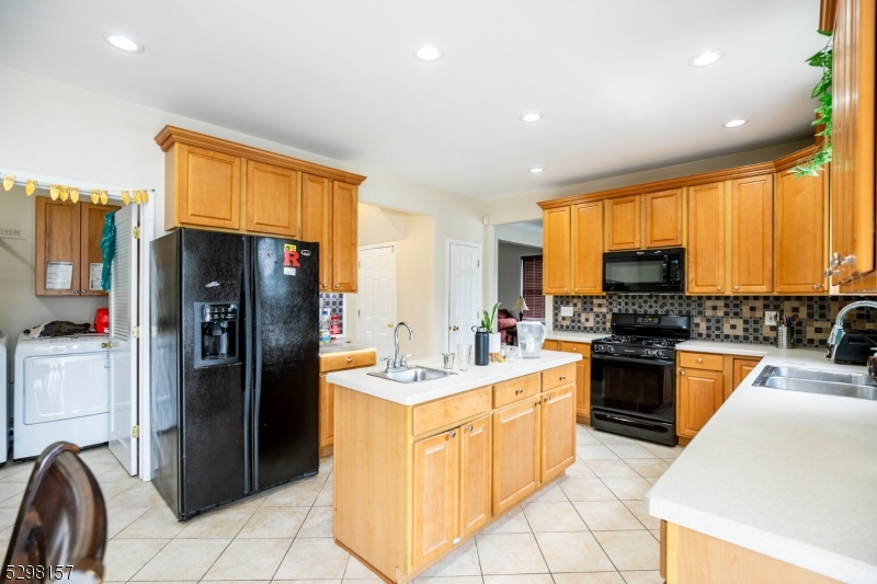 main property photo 13