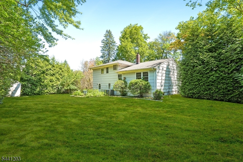 main property photo 6