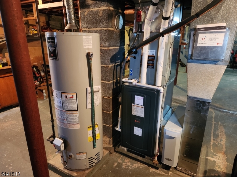 main property photo 22