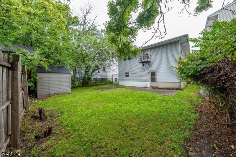 main property photo 18