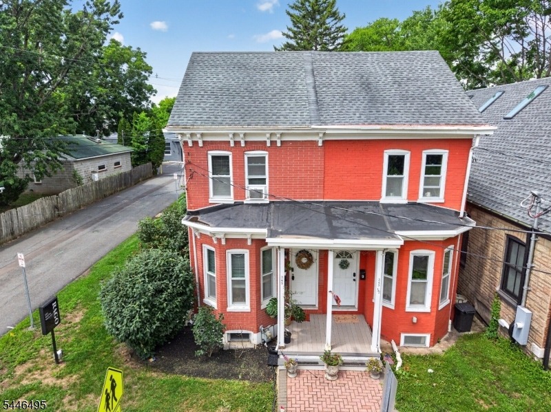 main property photo 40