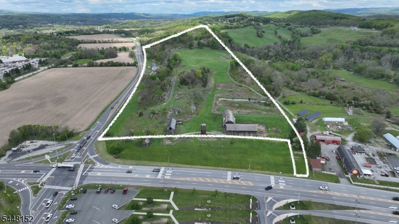 main property photo 10