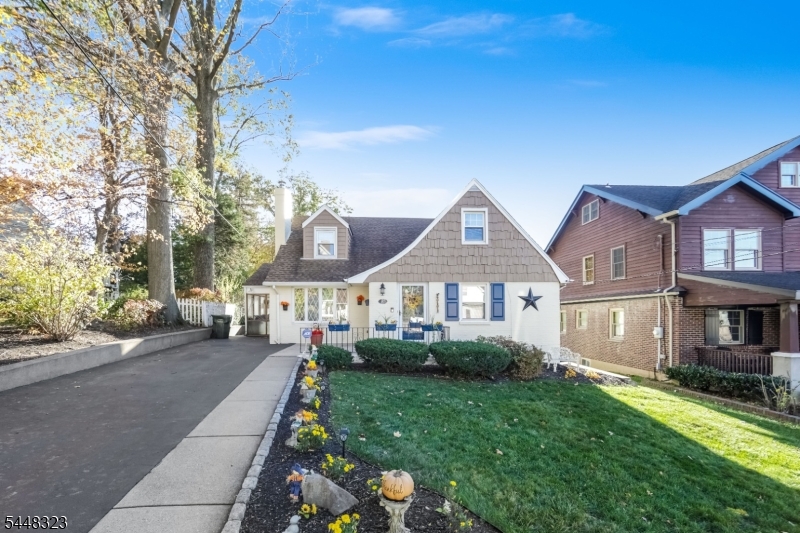 main property photo 37