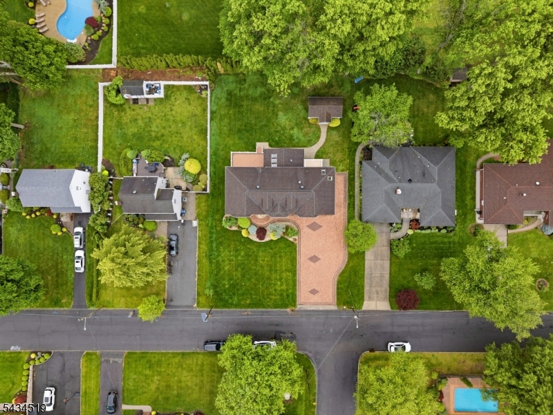 main property photo 48