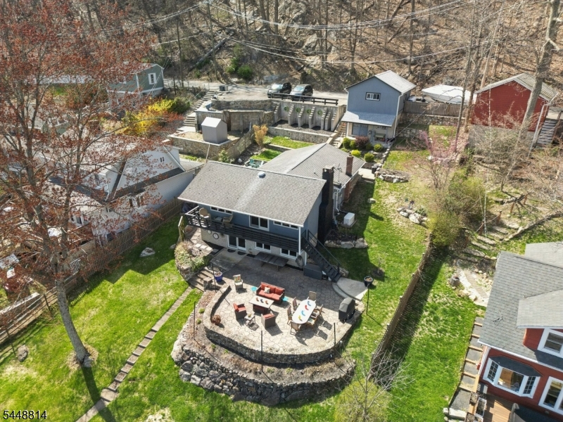 main property photo 44