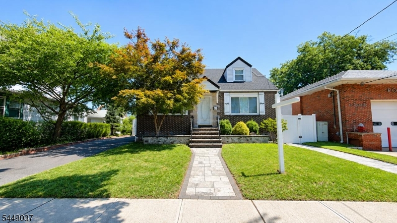 main property photo 16