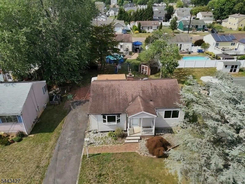main property photo 32