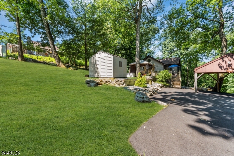 main property photo 36