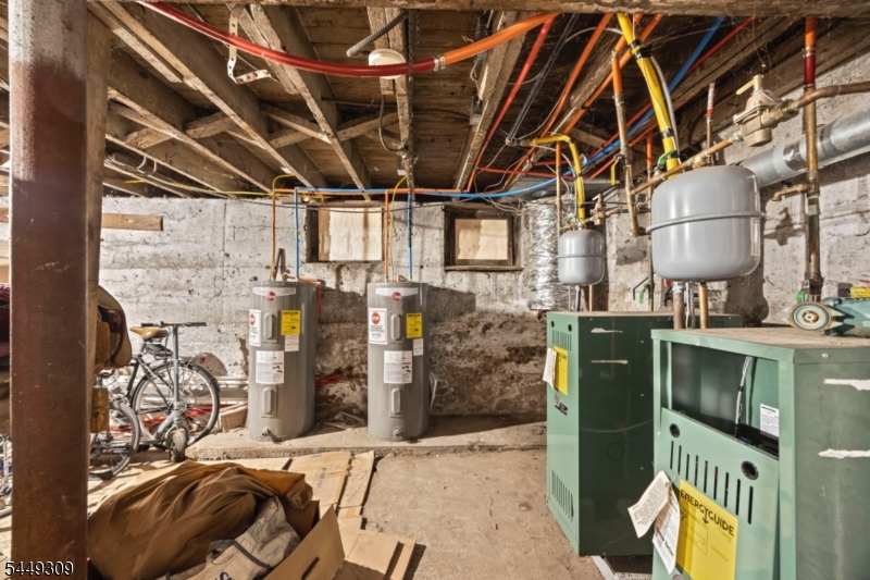 main property photo 23