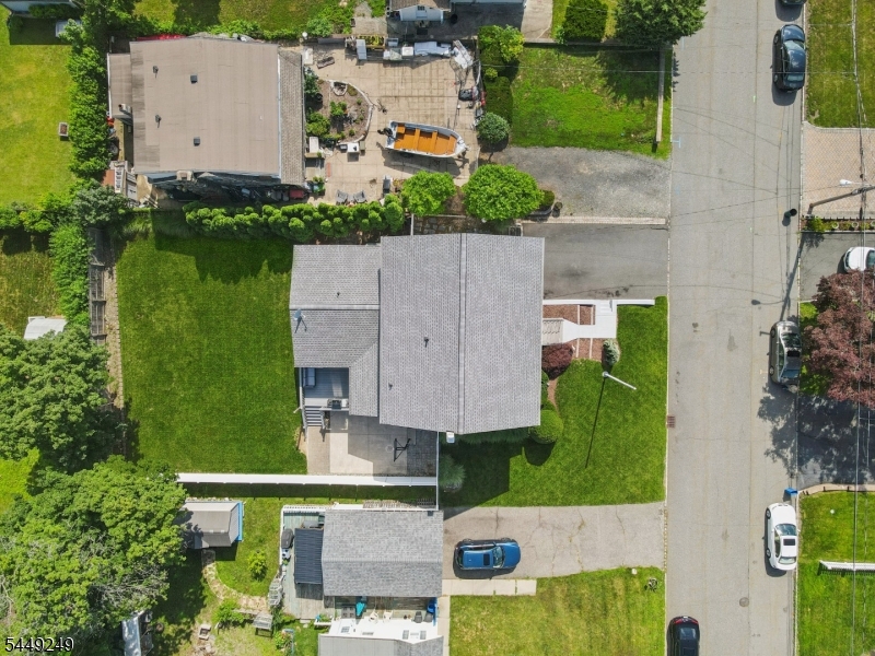main property photo 45
