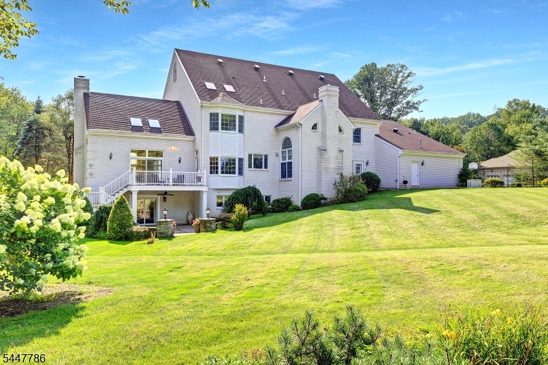 main property photo 45