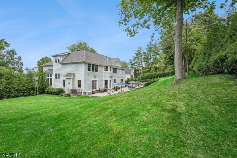 main property photo 48