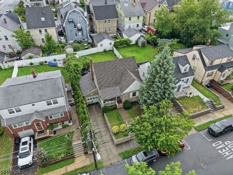 main property photo 35