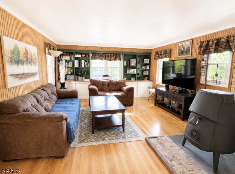 main property photo 19