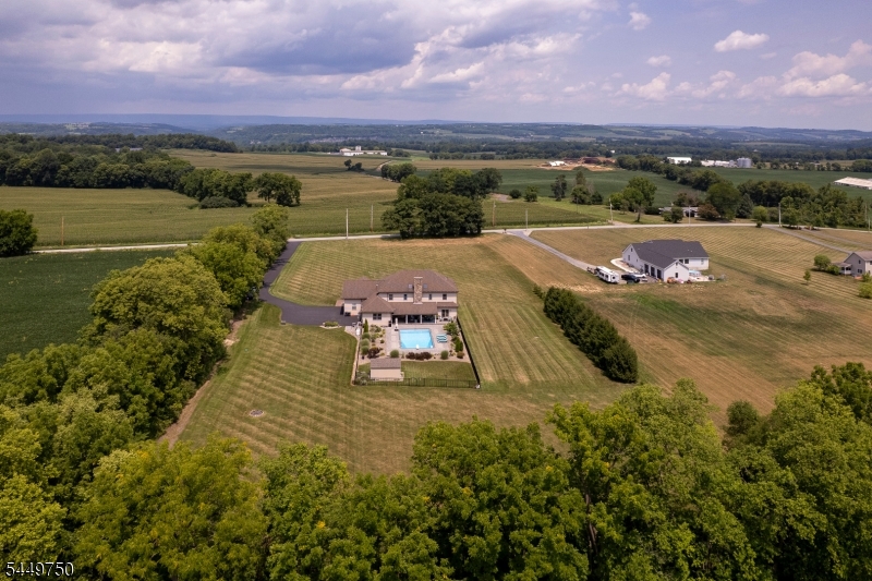 main property photo 46