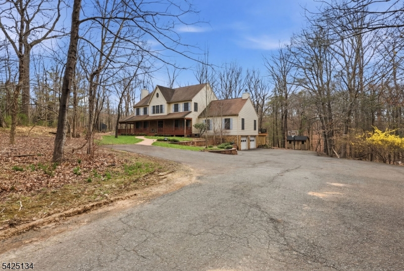 main property photo 28
