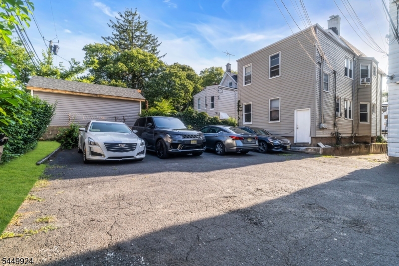 main property photo 15