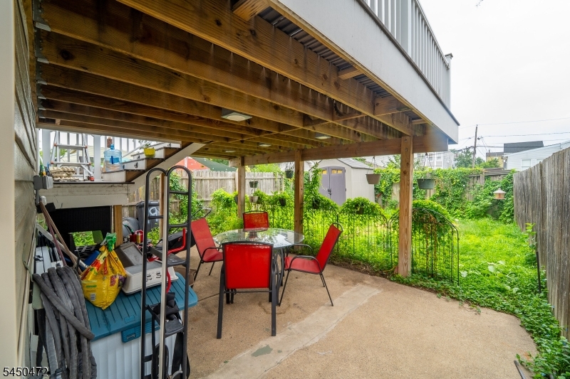 main property photo 21
