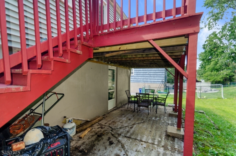 main property photo 43